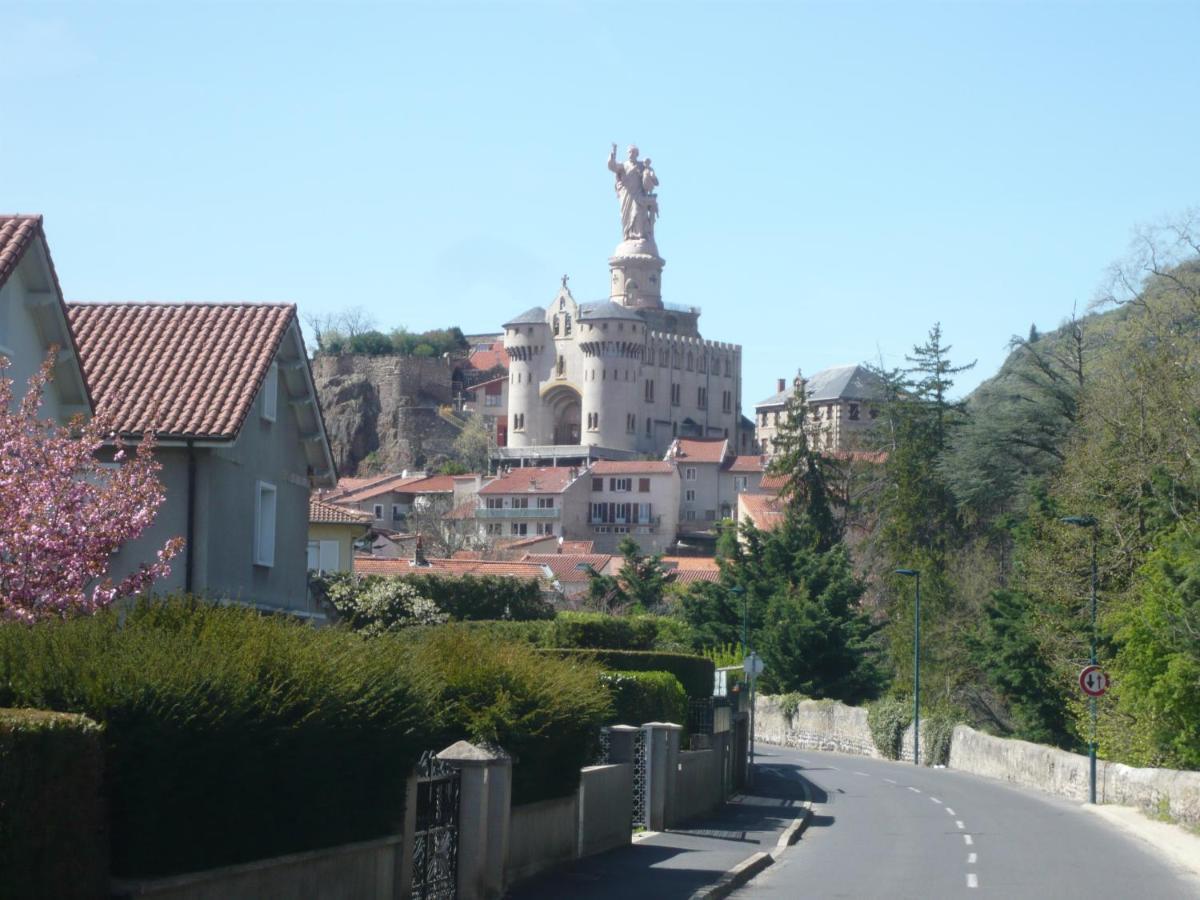 Le Petit St Clair Appartement Le Puy-en-Velay Buitenkant foto