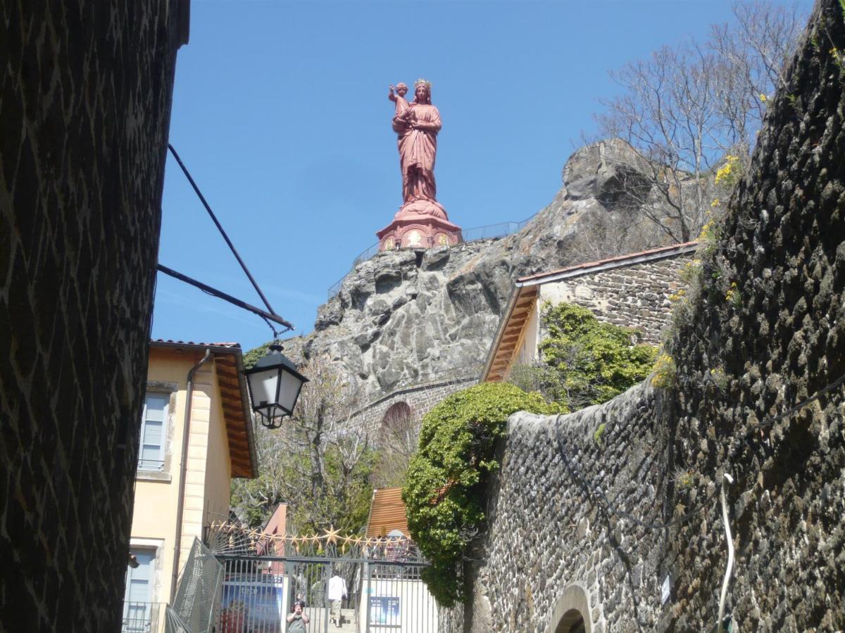 Le Petit St Clair Appartement Le Puy-en-Velay Buitenkant foto